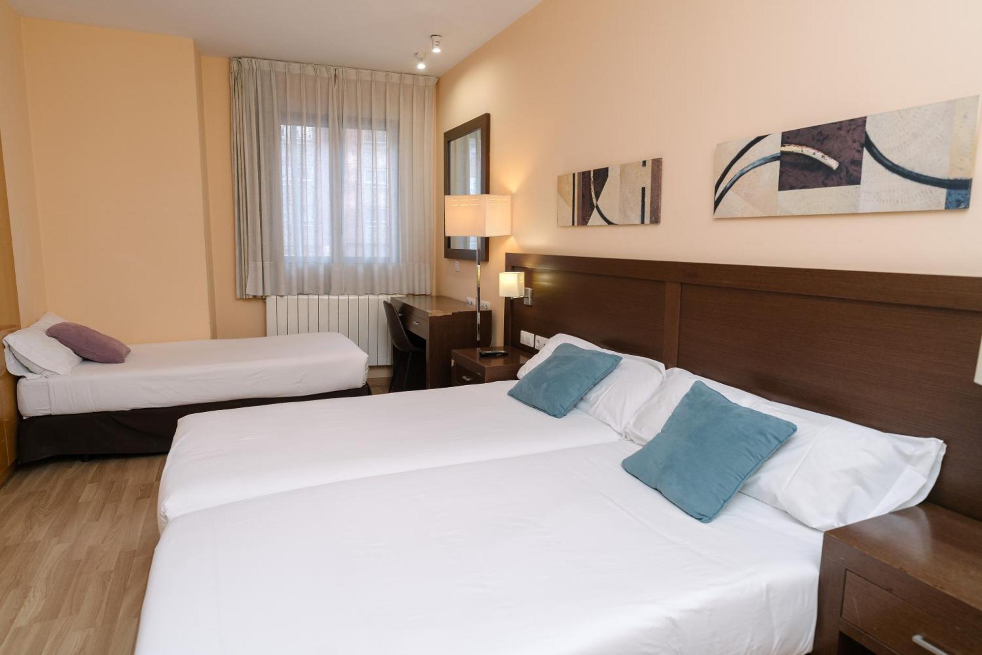 Hostal Acanto Burgo Εξωτερικό φωτογραφία
