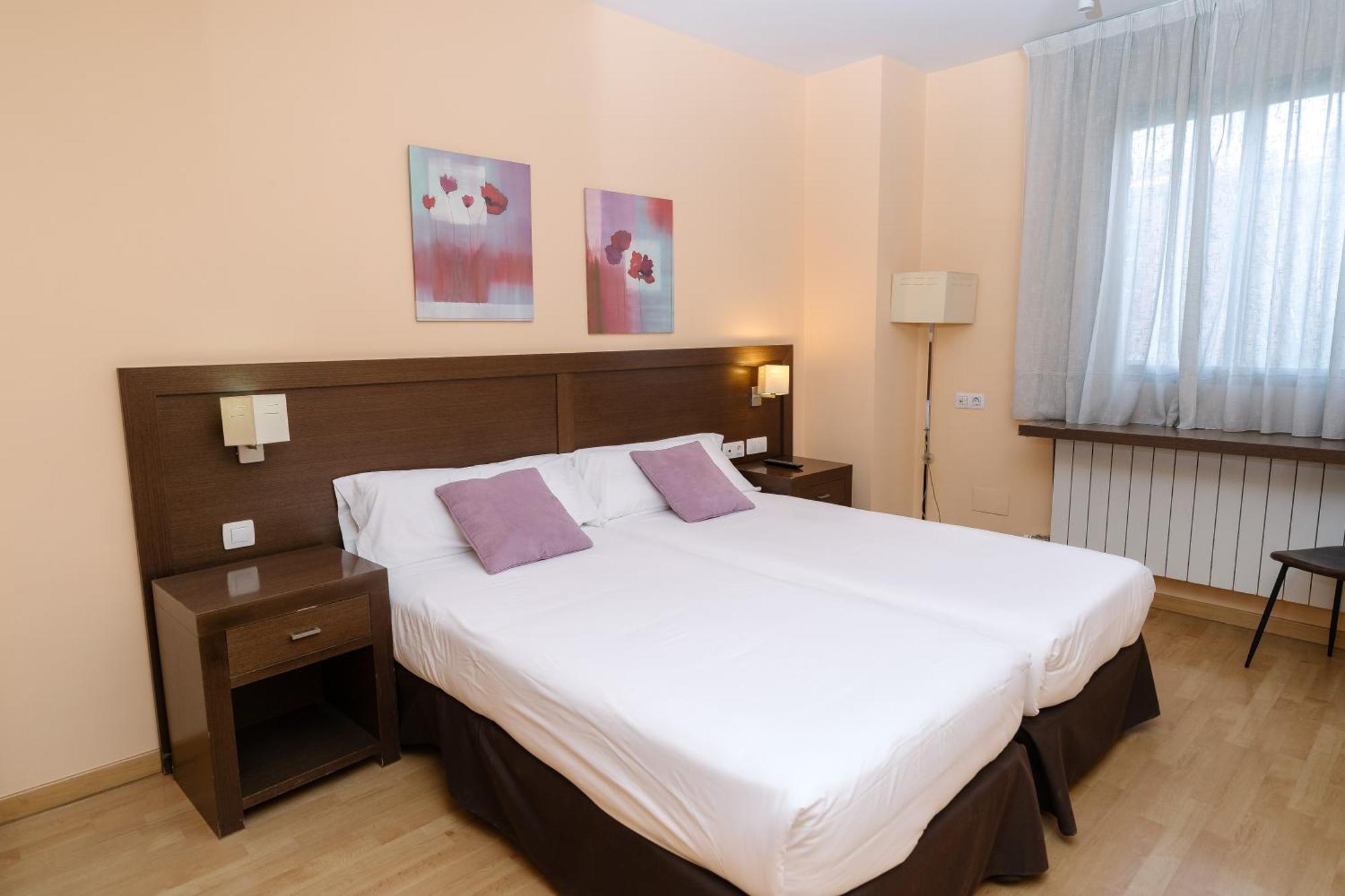 Hostal Acanto Burgo Εξωτερικό φωτογραφία