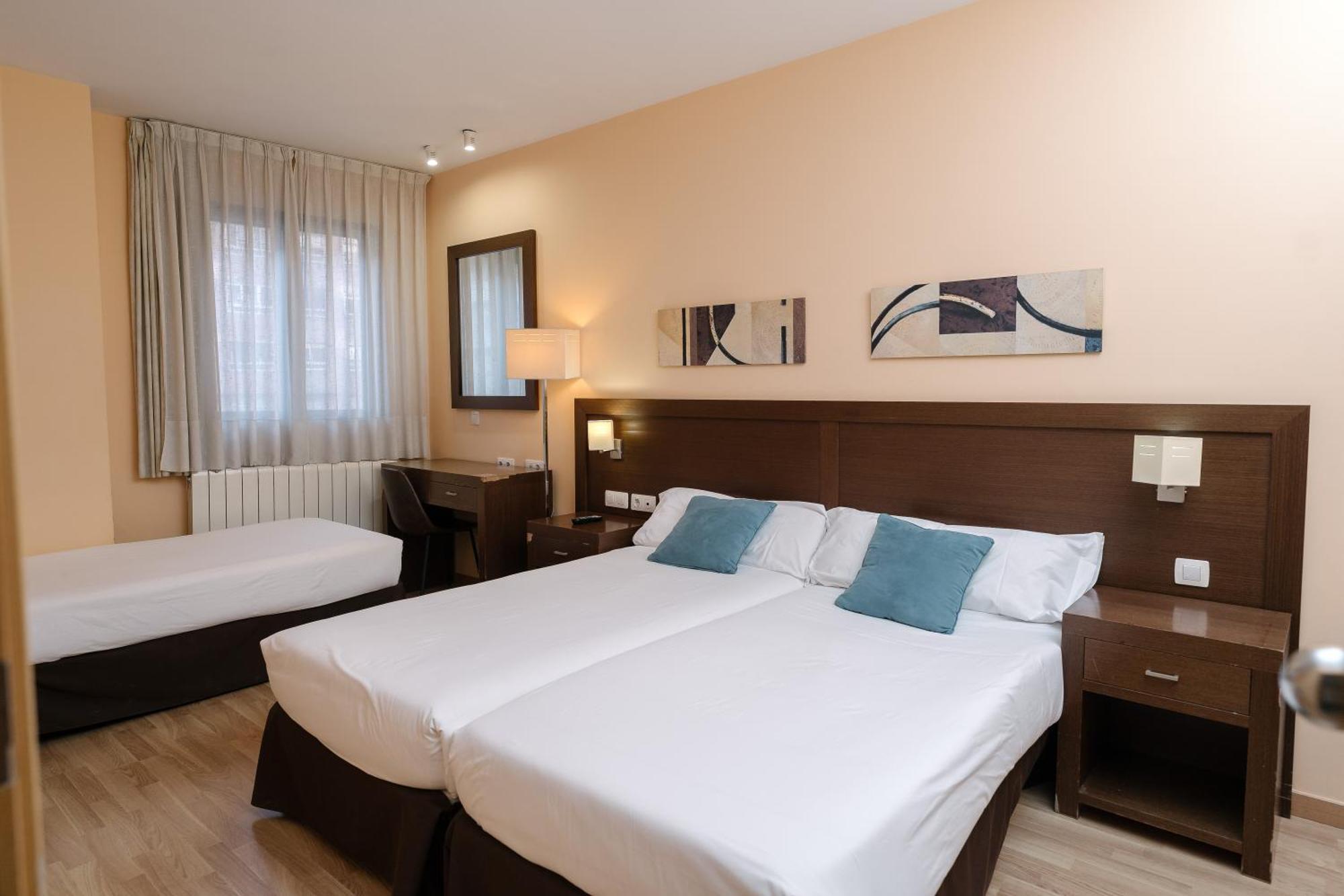 Hostal Acanto Burgo Εξωτερικό φωτογραφία